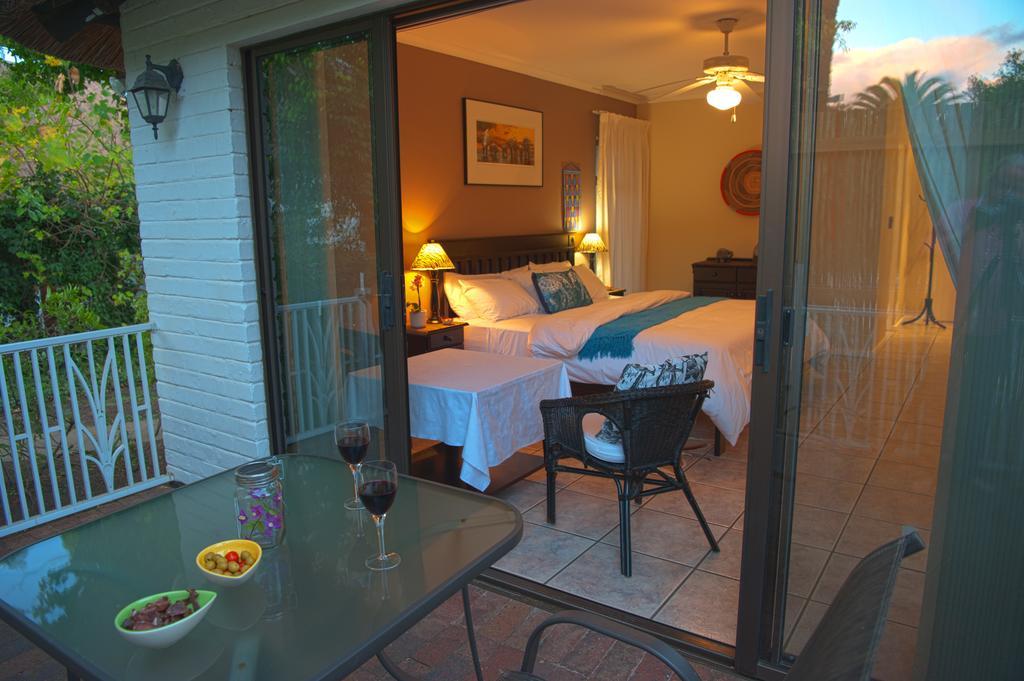 Easy Five Guest House Somerset West Exterior photo